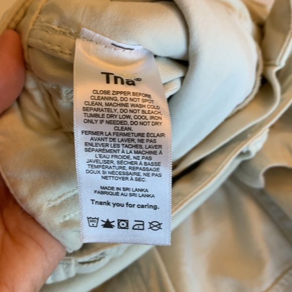 TNA Supply  Cargo Pant. Color is Gd humus beige. Size 4 short version. - Picture 12 of 16